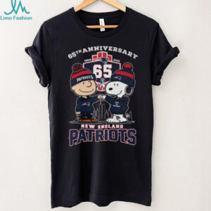 New England Patriots 65th Anniversary Peanuts Charlie Brown & Snoopy T Shirt Recovered