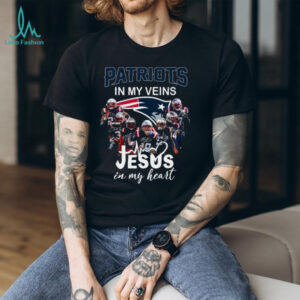 New England Patriots In My Veins Jesus In My Heart T Shirt