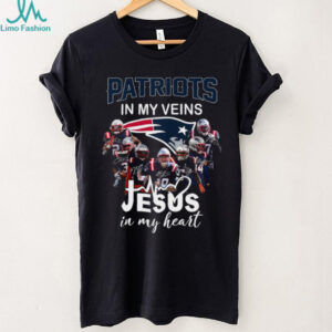 New England Patriots In My Veins Jesus In My Heart T Shirt