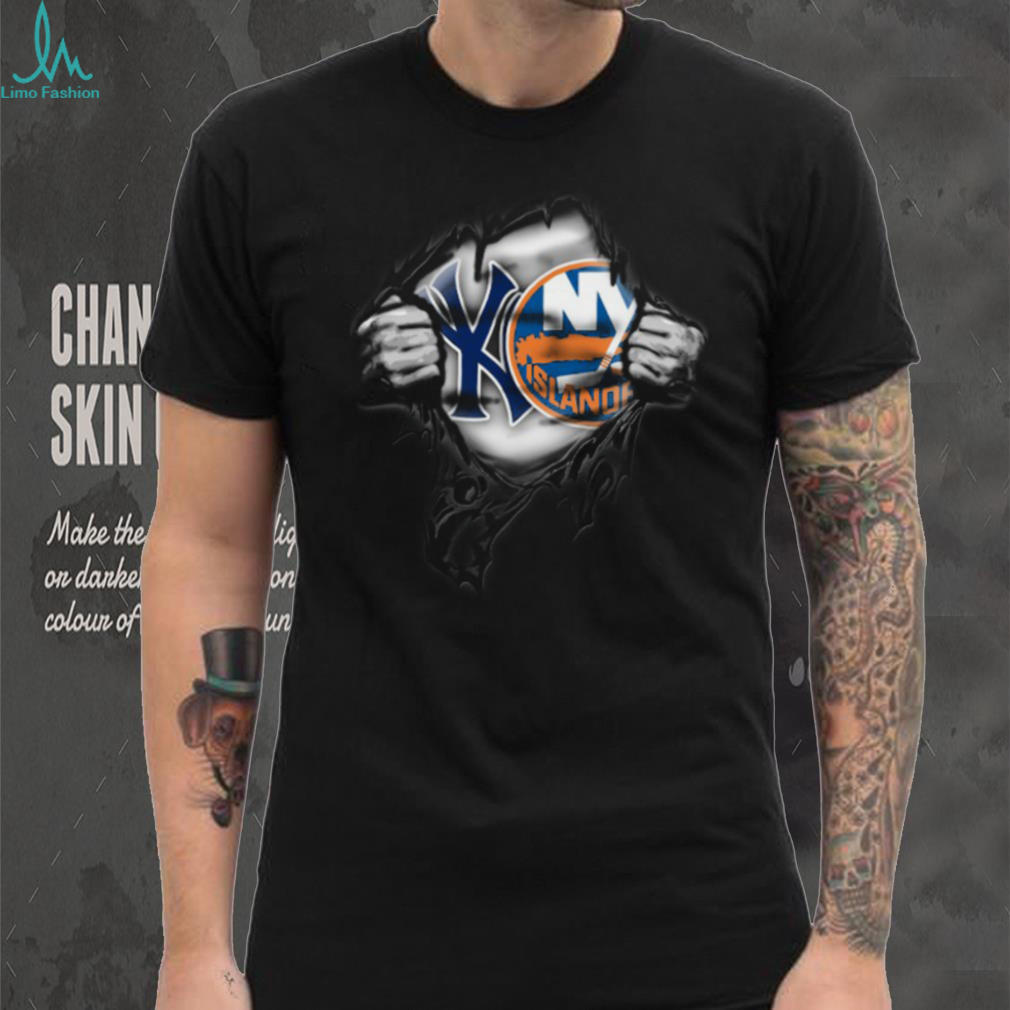 New York Islanders Ripped Effect T Shirt New York Islanders Ripped Effect T Shirt