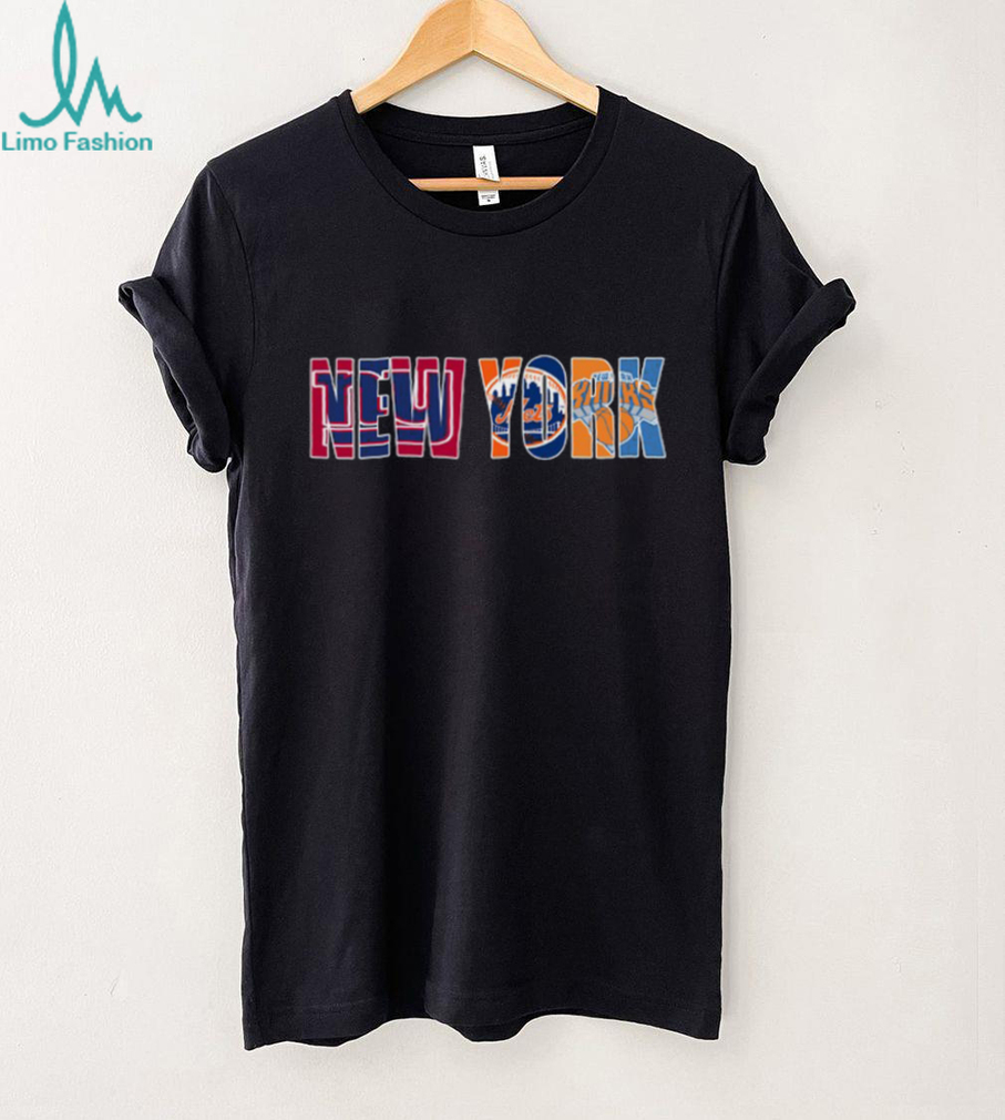 New York Knicks Big Apple Vintage Graphic T Shirt New York Knicks Big Apple Vintage Graphic T Shirt