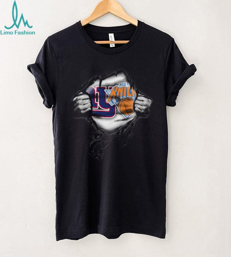 New York Knicks Ripped Through Graphic T Shirt New York Knicks Ripped Through Graphic T Shirt