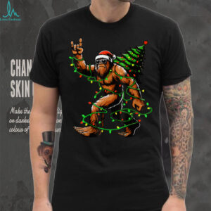 Santa Bigfoot Christmas Tree Xmas Lights Funny Sasquatch T Shirt (1)