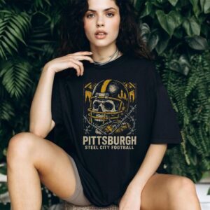 Skull Cracking’ Pittsburgh Steelers City Football vintage shirt