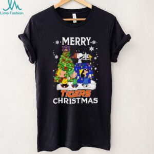 Snoopy And Friends Merry Auburn Tigers Christmas shirt
