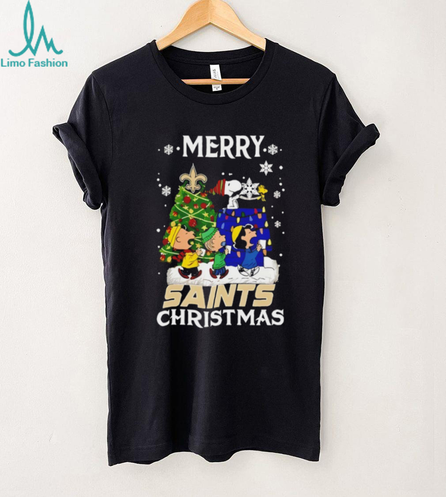 Snoopy And Friends Merry New Orleans Saints Christmas shirt Snoopy And Friends Merry New Orleans Saints Christmas shirt