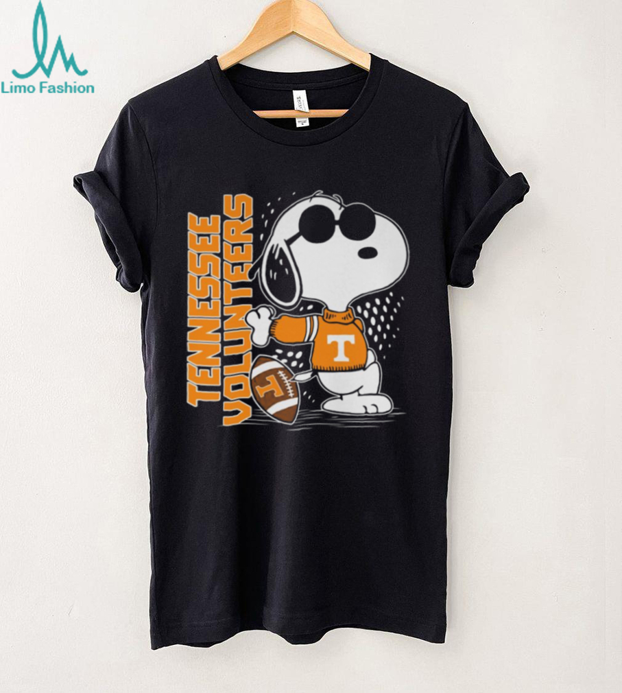 Snoopy The Peanuts Tennessee Volunteers Shirt Snoopy The Peanuts Tennessee Volunteers Shirt
