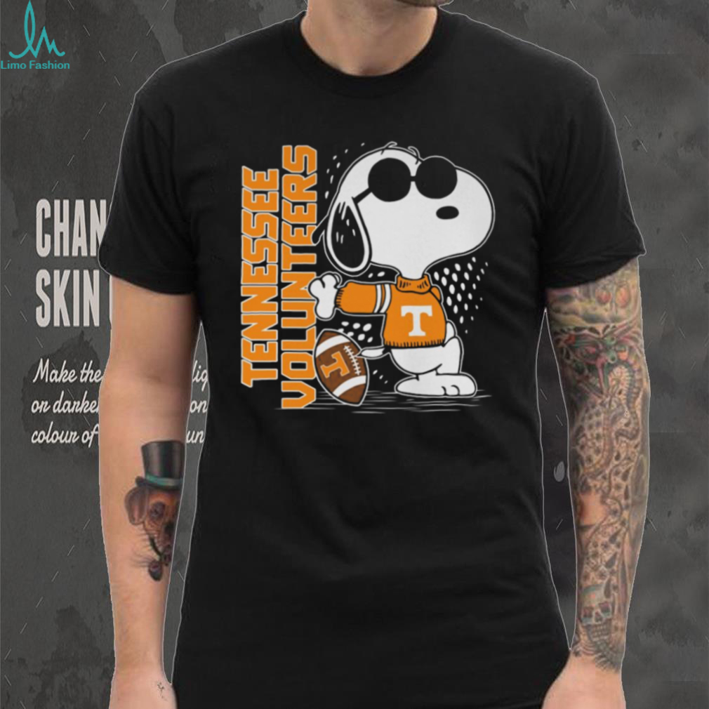 Snoopy The Peanuts Tennessee Volunteers Shirt Snoopy The Peanuts Tennessee Volunteers Shirt
