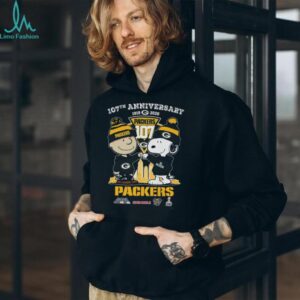 Snoopy and Charlie Brown The Peanuts Green Bay Packers 107th Anniversary T shirt