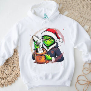 The Grinch Chicago Bears Steal Super Bowl T shirt, The Grinch Stealing Football Trophy T shirt