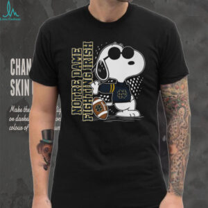 Unisex Black Notre Dame Fighting Irish Snoopy Graphic Pullover T Shirt