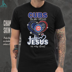 Chicago Cubs In My Veins Jesus In My Heart Baseball Fan Distressed Heart T Shirt