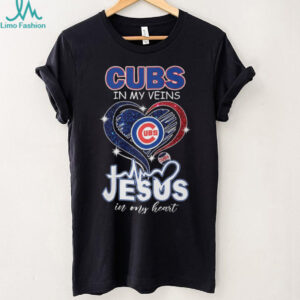 Chicago Cubs In My Veins Jesus In My Heart Baseball Fan Distressed Heart T Shirt