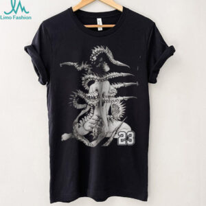 Cyberpunk Mecha Girl Centipede Spine Bio Mechanical T shirt