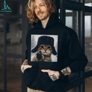 Funny Gangster Cat with Gun in Snow Russian Hat Graphic T Shirt