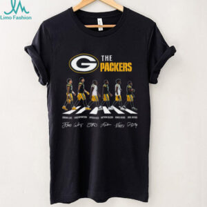 Green Bay Football Team Player Signatures Graphic T Shirt