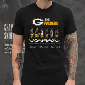 Green Bay Football Team Player Signatures Graphic T Shirt