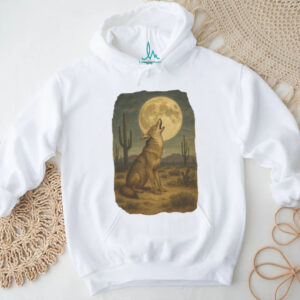 Howling Wolf Full Moon Desert Night Landscape Graphic T Shirt