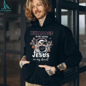 Jesus In My Heart Georgia Bulldogs In My Veins Diamond Heart Shirt