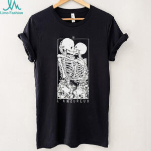 L'Amoureux Tarot Card Kissing Skeletons Lovers Vintage Distressed Graphic Tee