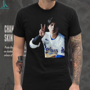 Shohei Ohtani Dodgers Peace Sign T Shirt