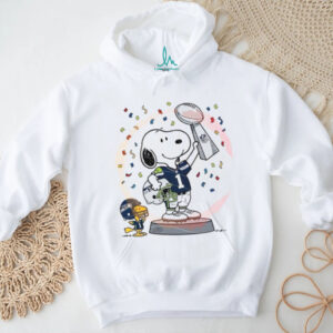 Snoopy Seattle Seahawks Super Bowl Champion Trophy T Shirt