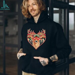 Valentine’s Day Camo Deer Heart XO Sunglasses Hunter Love T Shirt