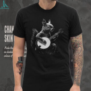 Vintage Squirrel Playing Banjo Shirt Retro Animal Musician Graphic Tee