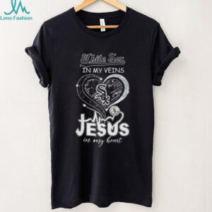Chicago White Sox In My Veins Jesus In My Heart Heartbeat T Shirt