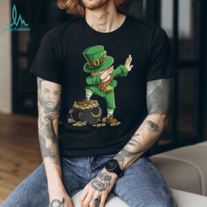Dabbing Leprechaun St. Patrick's Day Shirt Lucky Gold Pot Design