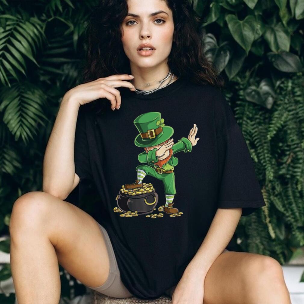 Dabbing Leprechaun St. Patrick’s Day Shirt Lucky Gold Pot Design Dabbing Leprechaun St. Patrick’s Day Shirt Lucky Gold Pot Design