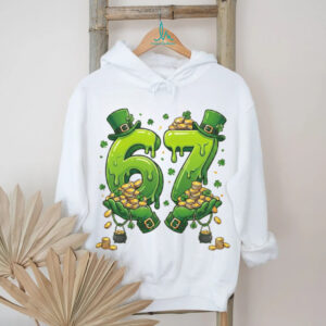 Lucky 67 Leprechaun Hands Gold Coins St. Patrick's Day T Shirt