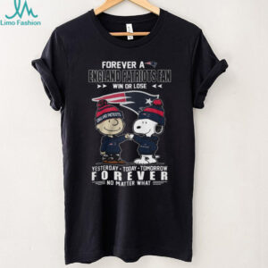 New England Patriots Snoopy & Charlie Brown “Forever A Fan” Win Or Lose T Shirt