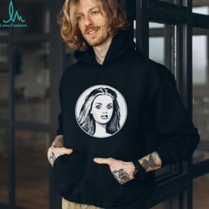 Retro Pop Art Surprised Woman Portrait Circular Graphic T Shirt