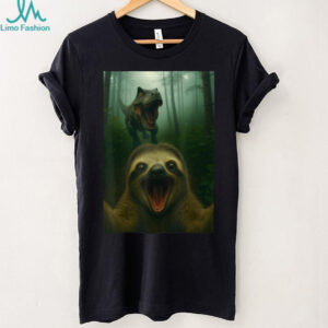 Screaming Sloth Selfie with T Rex Dinosaur Funny Graphic T Shirt