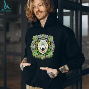 White Wolf Celtic Knot Shamrock St. Patrick's Day Artistic T Shirt