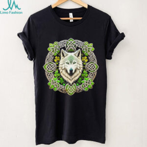 White Wolf Celtic Knot Shamrock St. Patrick's Day Artistic T Shirt