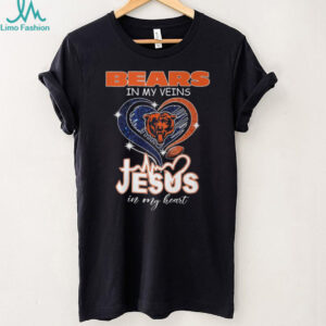 Chicago Bears In My Veins Jesus In My Heart Football Fan T Shirt