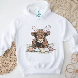 Cute Highland Cow Easter Bunny Ears with Eggs Graphic T Shirt