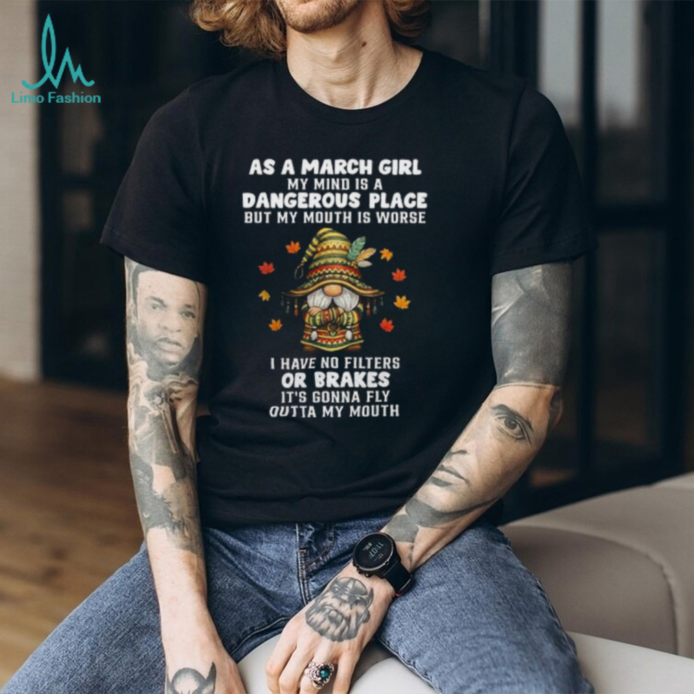 Never Underestimate An Old Man With A Tractor Farming T Shirt (2) Never Underestimate An Old Man With A Tractor Farming T Shirt (2)