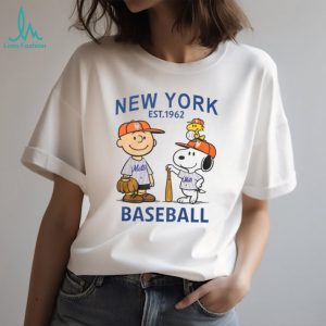 New York Mets Baseball Peanuts Charlie Brown and Snoopy Fan T Shirt