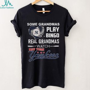 Real Grandmas Watch New York Yankees Baseball Heart T Shirt