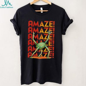 Retro Amaze! Green Robot Dancing Graphic T Shirt