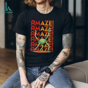 Retro Amaze! Green Robot Dancing Graphic T Shirt