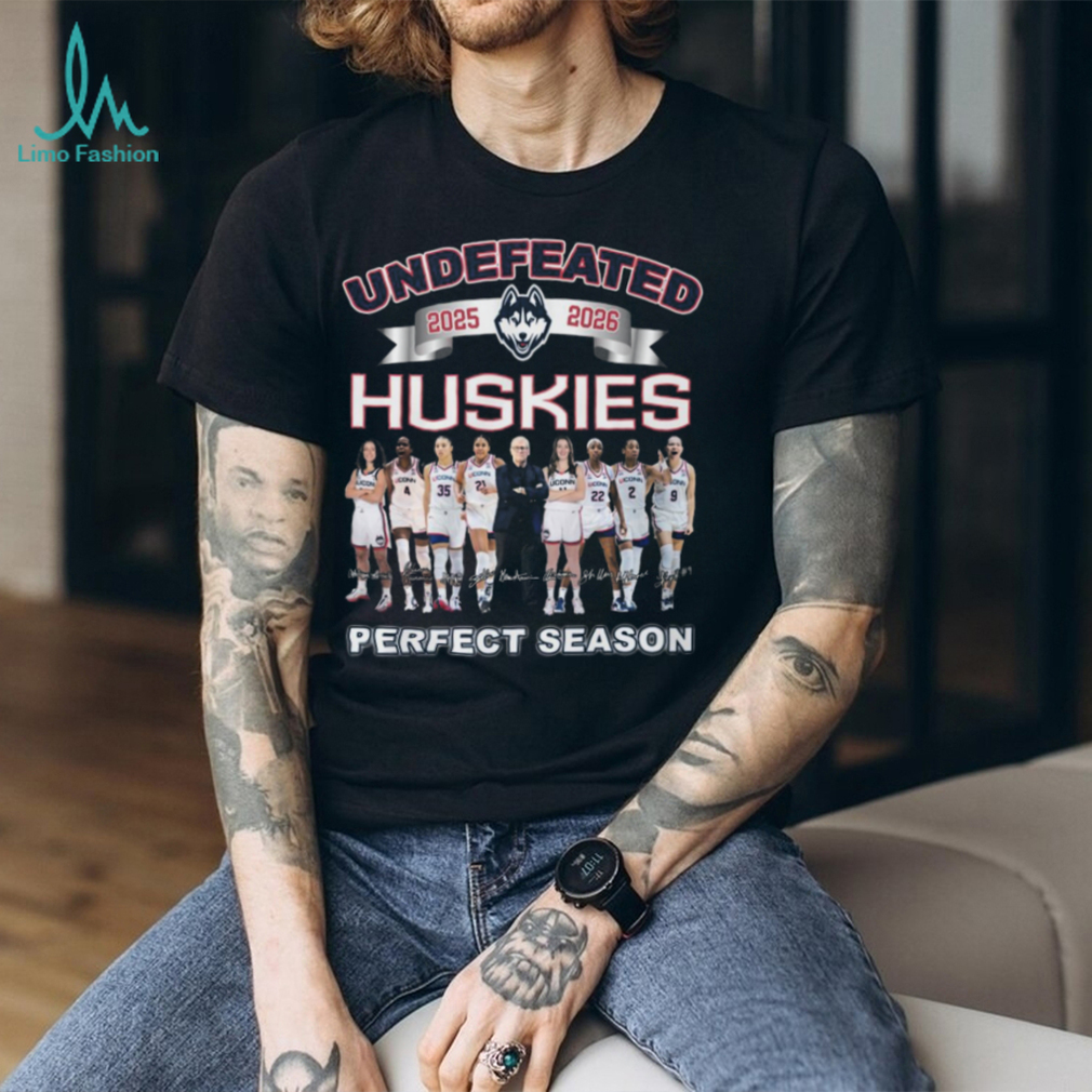 UConn Huskies Women’s Basketball Undefeated Perfect Season 2025 2026 T Shirt UConn Huskies Women’s Basketball Undefeated Perfect Season 2025 2026 T Shirt