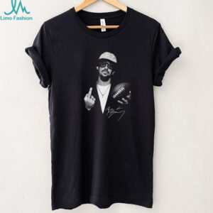 Vintage Reggie Jackson Middle Finger Football Signature T Shirt