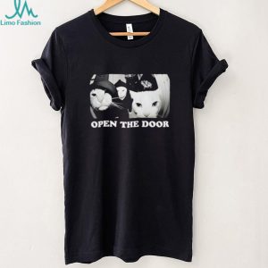 Funny “Open The Door” Cursed Cat Meme Ring Camera Security Footage T Shirt