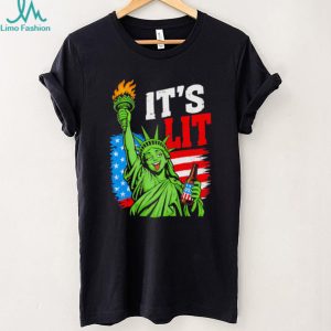 It's Lit Statue Of Liberty Drinking Beer Fourth Of July Vintage American Flag T Shirt