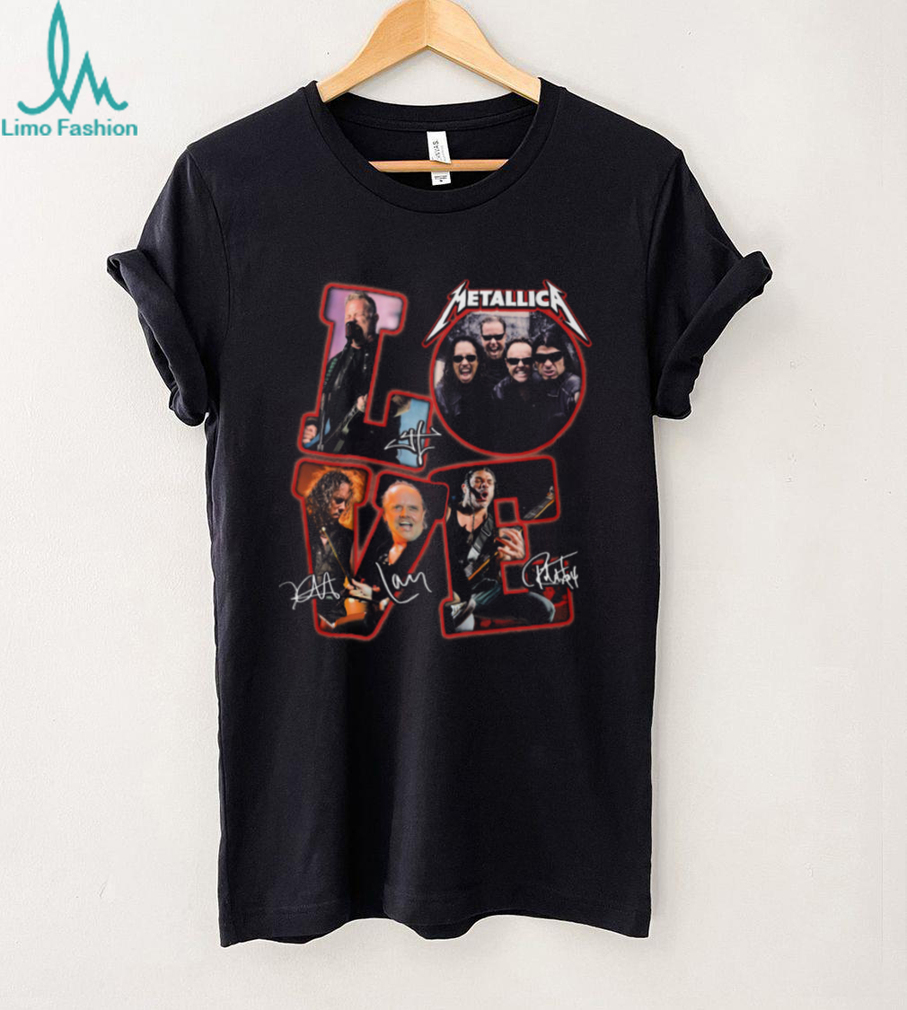 Metallica LOVE Red Graphic Signatures Band Photo T Shirt Metallica LOVE Red Graphic Signatures Band Photo T Shirt