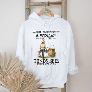 Never Underestimate A Woman Who Still Tends Bees In Her Seventies Retro Beekeeper T Shirt